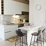 Erin Luxury Саранда