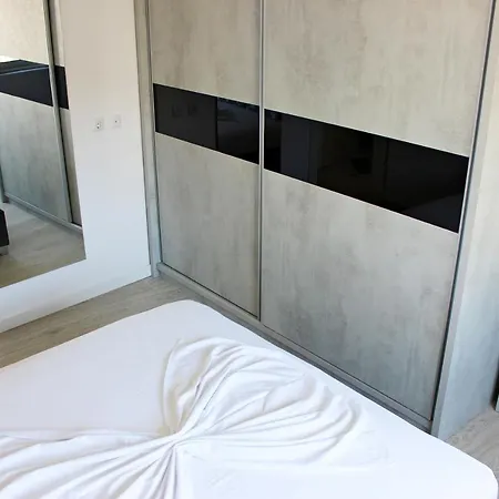 Erin Luxury Apartment