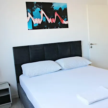 Erin Luxury Apartment